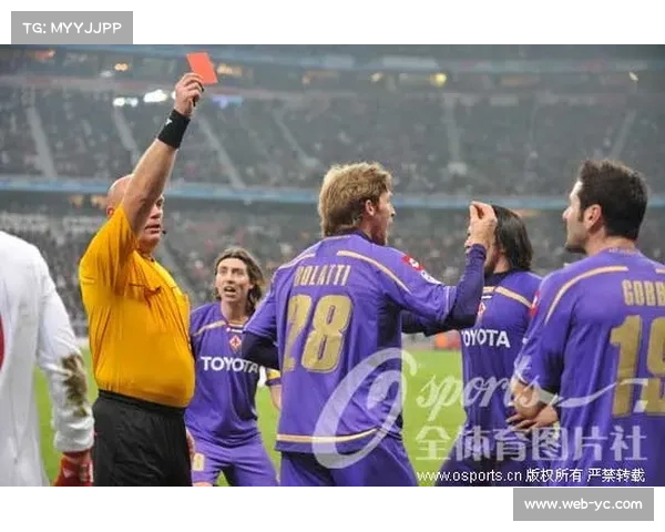 17岁拜仁小将卡尔连续三场破门，刷新欧冠最年轻纪录